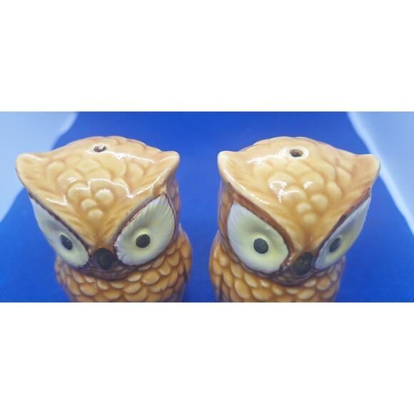 Ceramic Owl Salt & Pepper Shaker Set- Vintage- 3" Tall - Picture 6 of 7